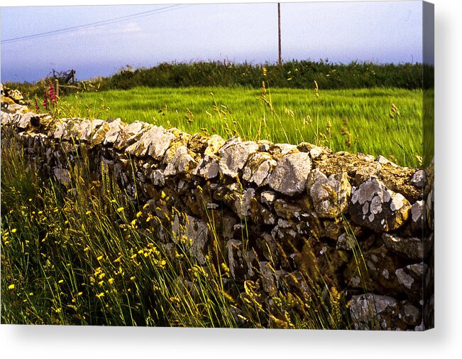 Landscape Acrylic Print featuring the photograph Muret by Jean-Marc Robert