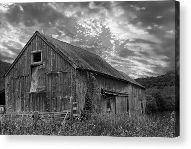 Black And White Acrylic Print featuring the photograph Old New England Barn 2013 bw by Bill Wakeley