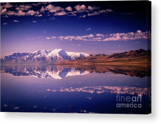 Antelope Causeway Acrylic Print featuring the photograph Reacting to the morning light by Bryan Carter