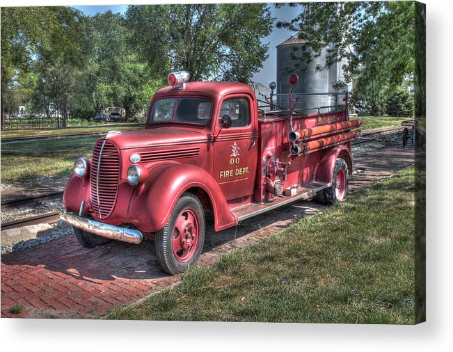 Old Acrylic Print featuring the photograph Retired Fire Chaser by J Laughlin