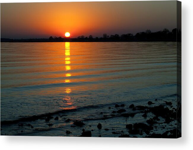 Sunset Acrylic Print featuring the photograph Settling Sun by Karol Livote