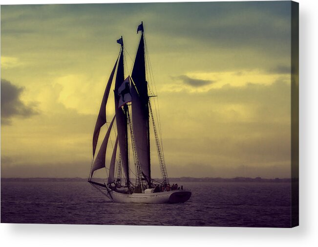 Sundown Sail Acrylic Print featuring the photograph Sundown Sail by Darius Aniunas