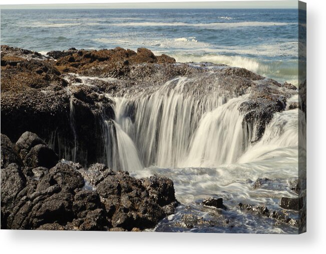 Motion Acrylic Print featuring the photograph Thor's Well by Beth Collins