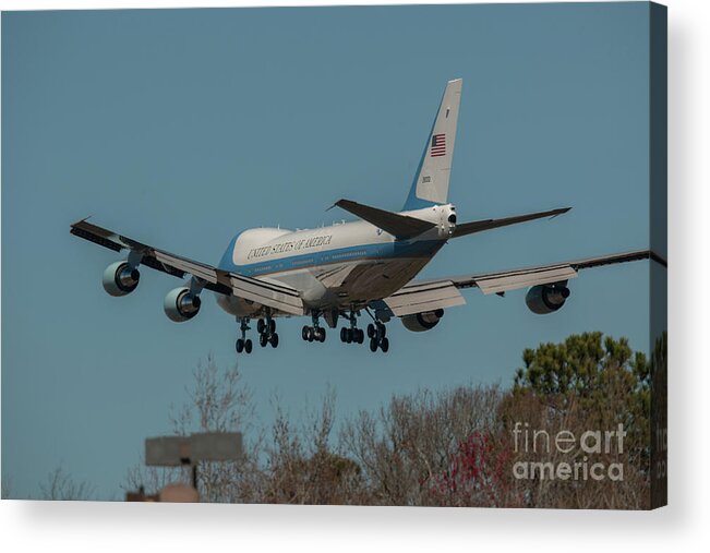 Air Force One Acrylic Print featuring the photograph Touchdown Charleston by Dale Powell