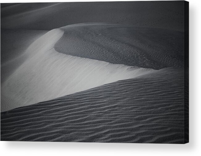 White Sands National Monument Acrylic Print featuring the photograph White Sands Curves 2 by Joe Kopp
