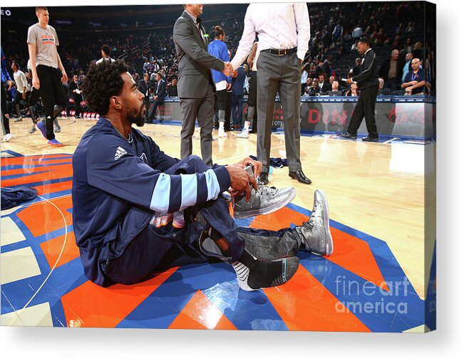 Nba Pro Basketball Acrylic Print featuring the photograph Memphis Grizzlies V New York Knicks #14 by Nathaniel S. Butler