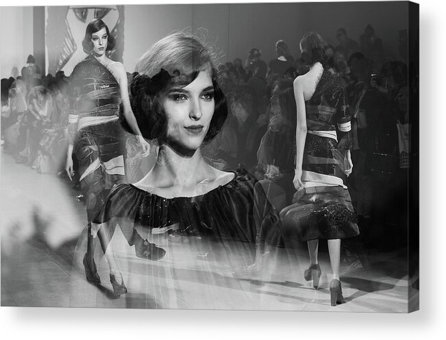 Horizontal Acrylic Print featuring the photograph Alternative View - Paris Fashion Week #5 by Vittorio Zunino Celotto