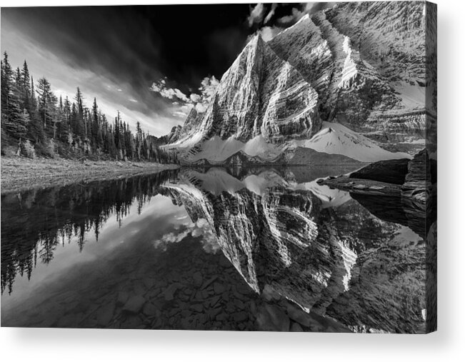 Blackandwhite Acrylic Print featuring the photograph Floe Peak In Morning Light Rising by Lee Rentz