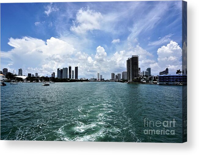 Miami Acrylic Print featuring the photograph Miami2 by Merle Grenz