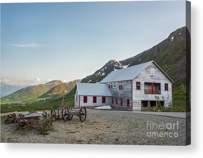 Independence Mine Acrylic Print featuring the photograph Old and Abandoned by Paul Quinn