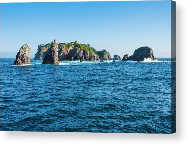 Toughness Acrylic Print featuring the photograph Plate Island Rugged Shoreline With by Kim Westerskov