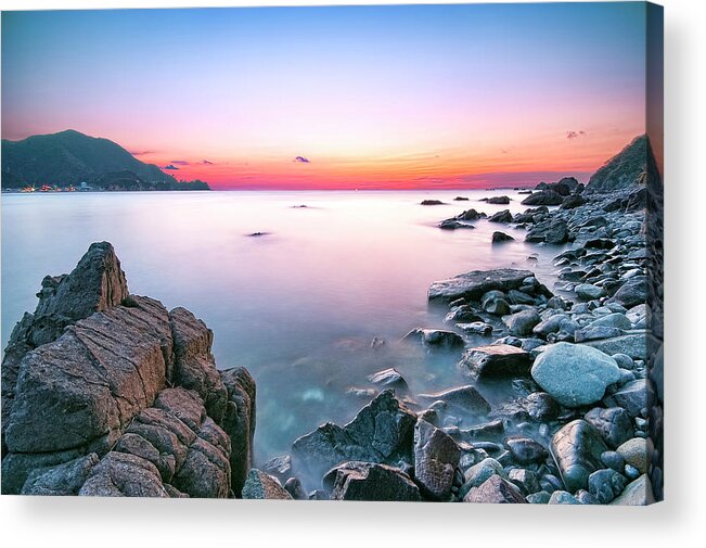 Scenics Acrylic Print featuring the photograph Rock Beach At Dusk by Tommy Tsutsui