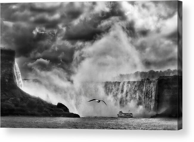 Usa Acrylic Print featuring the photograph The Maid Of The Mist by Yvette Depaepe