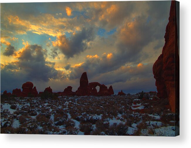 Sunset Acrylic Print featuring the photograph Sunset Over Turret Arch by Stephen Vecchiotti