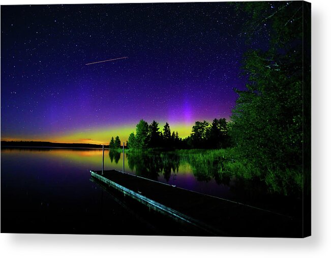 Northern Lights Acrylic Print featuring the photograph Northern Lights over Boulder Lake #21 by Shixing Wen