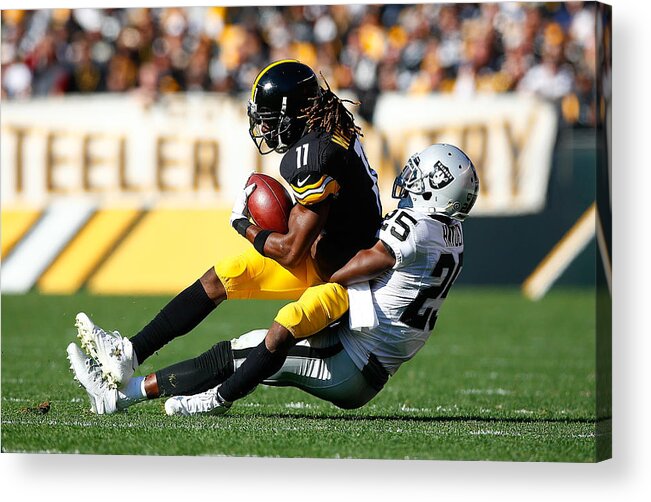 People Acrylic Print featuring the photograph Oakland Raiders v Pittsburgh Steelers #4 by Jared Wickerham