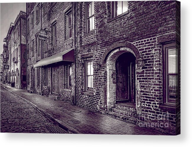 Cobblestone Streets Acrylic Print featuring the photograph Cobblestone streets of Savannah by Shelia Hunt