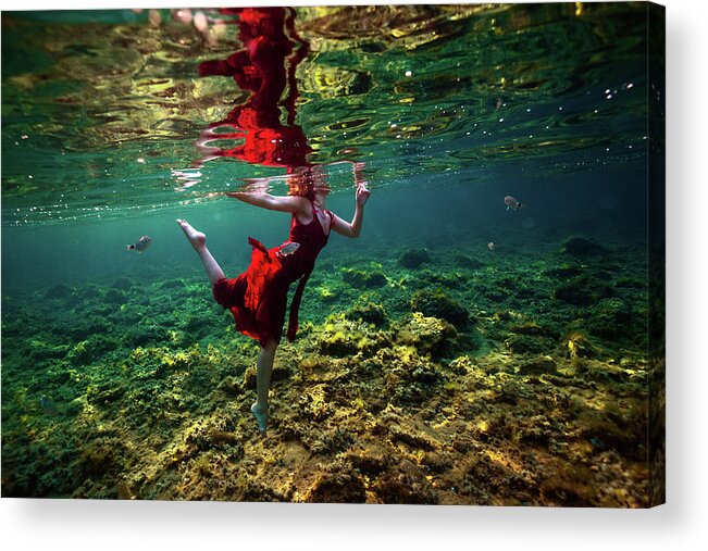 Underwater Acrylic Print featuring the photograph Dancing by Gemma Silvestre