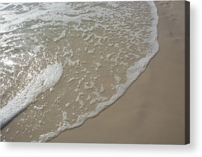 Wave Acrylic Print featuring the photograph Gentle Wave on the Shore by Pamela Williams