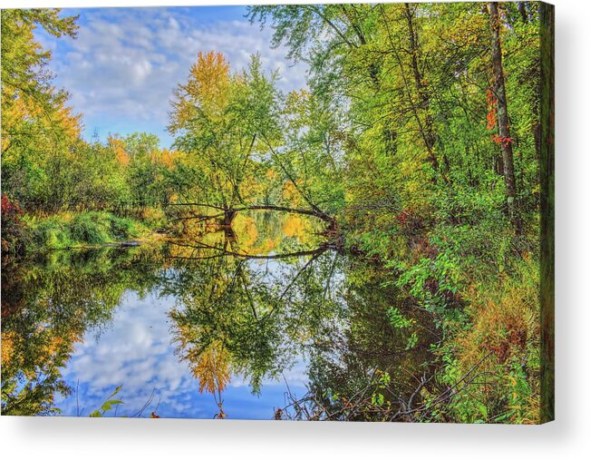 Wausau Acrylic Print featuring the photograph Isle Of Ferns Park Fall Reflection by Dale Kauzlaric