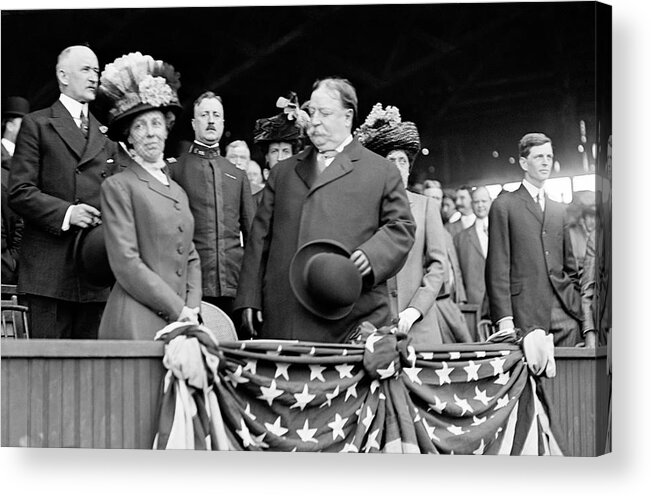 President William Howard Taft and wife Nellie at baseball game 1910 Photo Print 