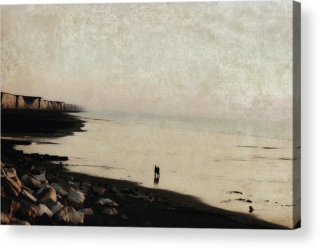 Land Acrylic Print featuring the photograph Regards vers l'horizon by Yasmina Baggili