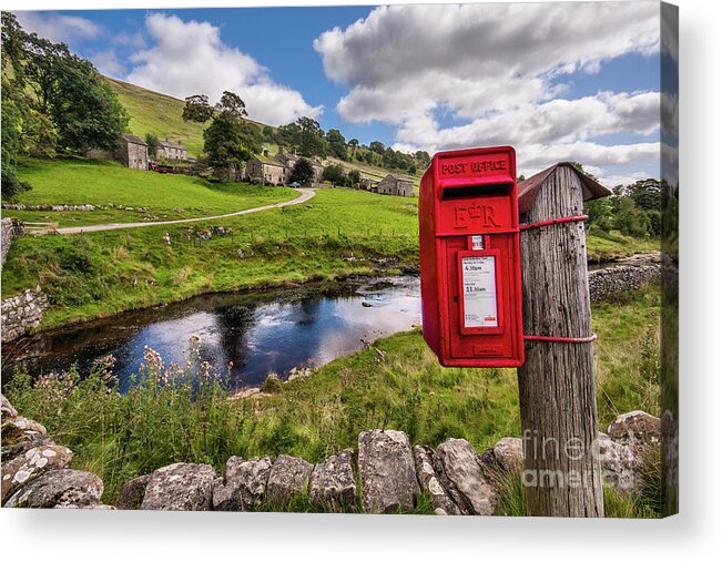 Yorkshire Acrylic Print featuring the photograph Yockenthwaite by Tom Holmes