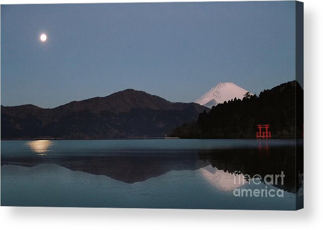Vacation Acrylic Print featuring the photograph Hakone Lake by John Swartz