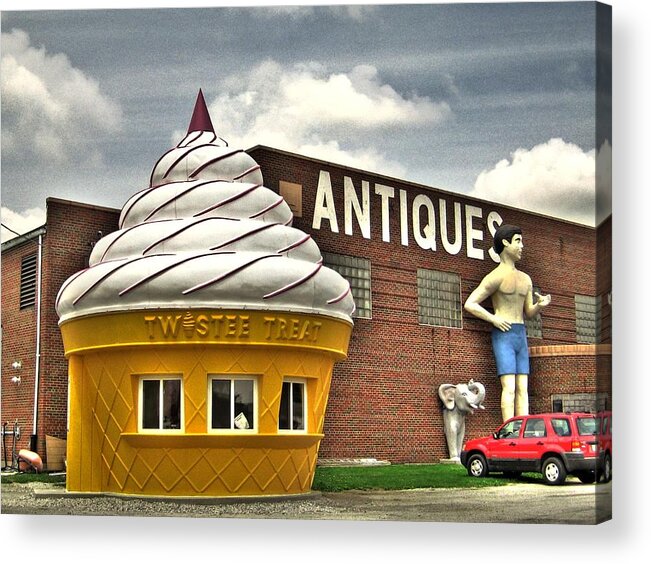 Ice Cream Acrylic Print featuring the photograph Ice cream by Jane Linders