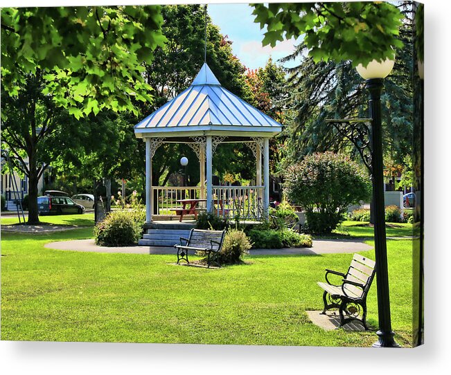 Waterbury Acrylic Print featuring the photograph Waterbury Town Square Gazebo by Allen Beatty