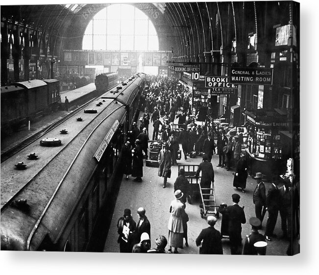Crowd Acrylic Print featuring the photograph Holidaymakers At Kings Cross #1 by Topical Press Agency