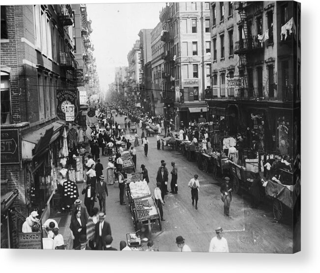 Crowd Acrylic Print featuring the photograph Delancey Street Ny by Hulton Archive