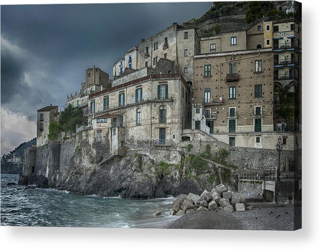 Italy Acrylic Print featuring the photograph Amalfi Sea Wall by Alan Toepfer
