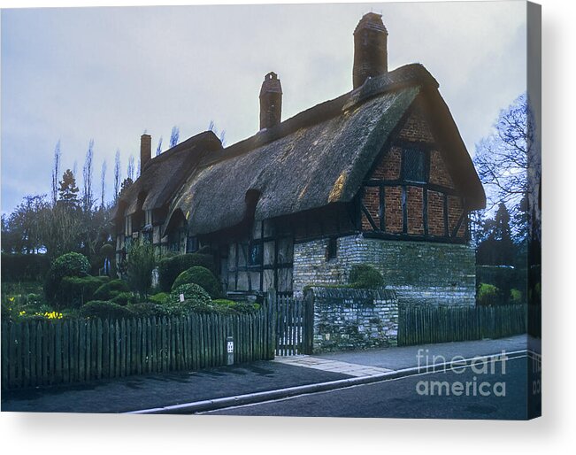 Anne Hathaway House Acrylic Print featuring the photograph Ann Hathaway House by Bob Phillips