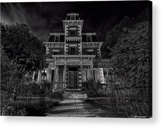 Mansion Acrylic Print featuring the photograph Bloom mansion by Jeff Niederstadt