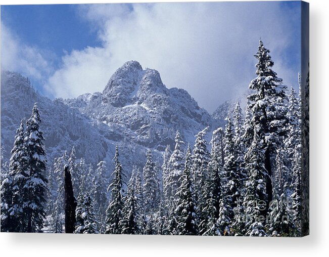Landscape Acrylic Print featuring the photograph Cascade Mountains by Jim Corwin
