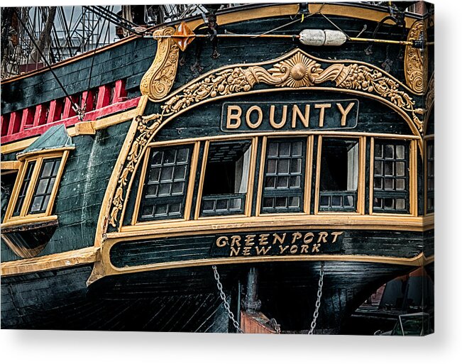 Hms Bounty Acrylic Print featuring the photograph HMS Bounty by Fred LeBlanc
