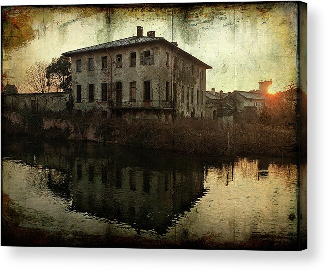 Albairate Acrylic Print featuring the photograph Old house on canal by Roberto Pagani