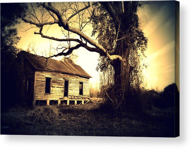 House Acrylic Print featuring the photograph Abandoned and Forgotten by Rheann Earnest