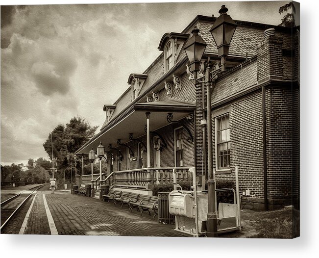 Connecticut Acrylic Print featuring the photograph Windsor Railroad Station by Phil Cardamone