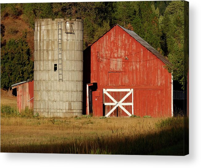 Barn Acrylic Print featuring the photograph Old Barn And Silo Along The North Fork by Theodore Clutter