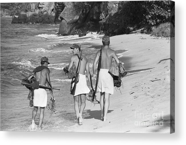 Rifle Acrylic Print featuring the photograph Soldiers Strolling On Grenada Beach by Bettmann