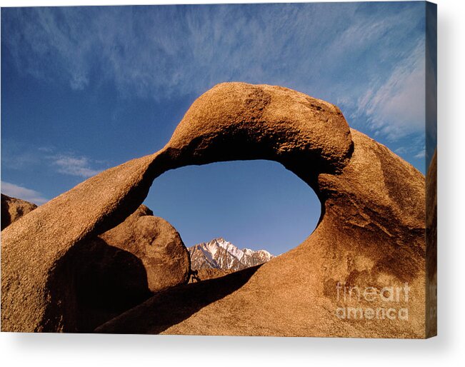 Dave Welling Acrylic Print featuring the photograph Mobius Arch Alabama Hills California by Dave Welling