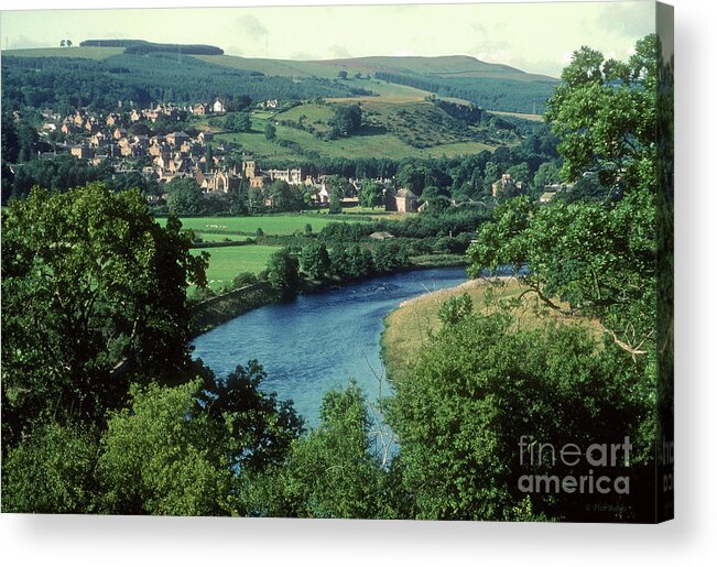 River Tweed Acrylic Print featuring the photograph River Tweed and Melrose by Phil Banks