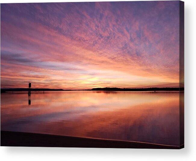 Sunset Acrylic Print featuring the photograph Sunset Shouts by Suzy Piatt
