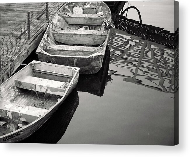 Dingey Acrylic Print featuring the photograph The waiting by Gina Cinardo
