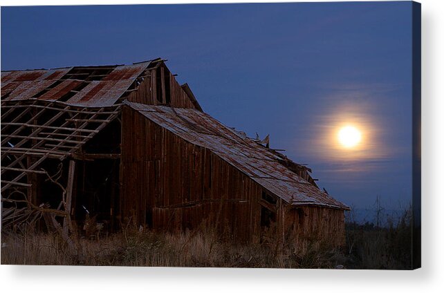 Barn Acrylic Print featuring the photograph Moonrise Over Decrepit Barn by Robert Woodward