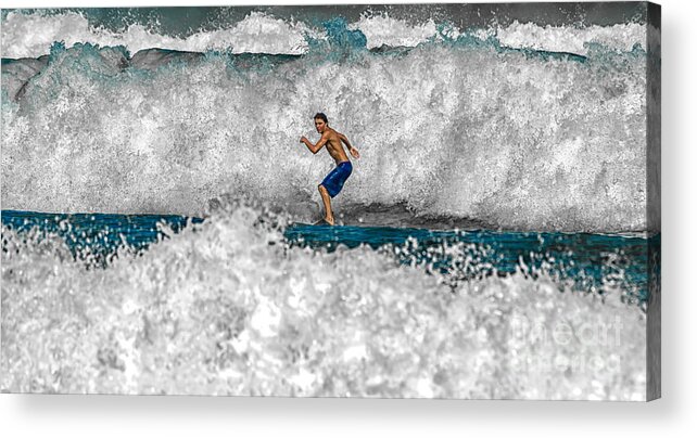 Beach Acrylic Print featuring the photograph In The Middle Of It by Eye Olating Images