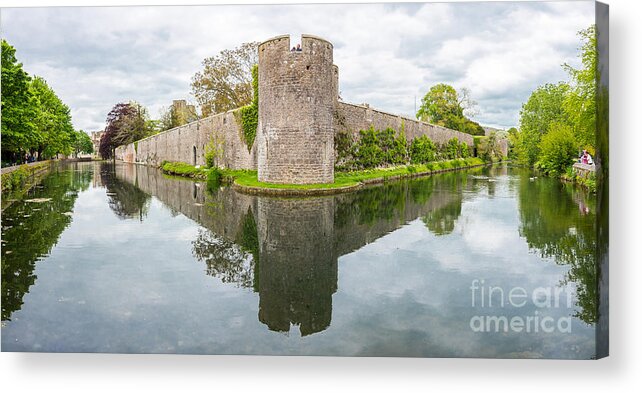 Wells Acrylic Print featuring the photograph Bishops Palace, Wells by Colin Rayner
