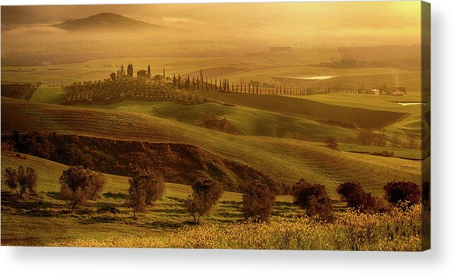 Tuscany Acrylic Print featuring the photograph Tuscan Villa by Rob Davies